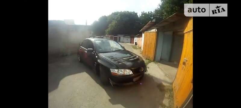 Седан Mitsubishi Lancer Evolution 2004 в Киеве