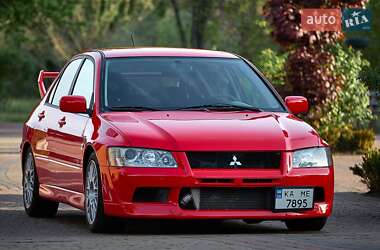 Седан Mitsubishi Lancer Evolution 2002 в 
