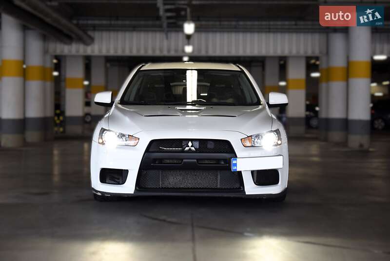 Седан Mitsubishi Lancer Evolution 2008 в Краковце