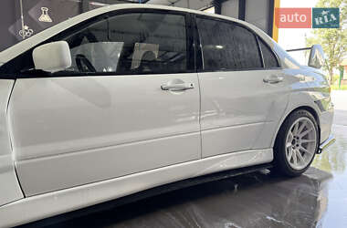 Седан Mitsubishi Lancer Evolution 2004 в 