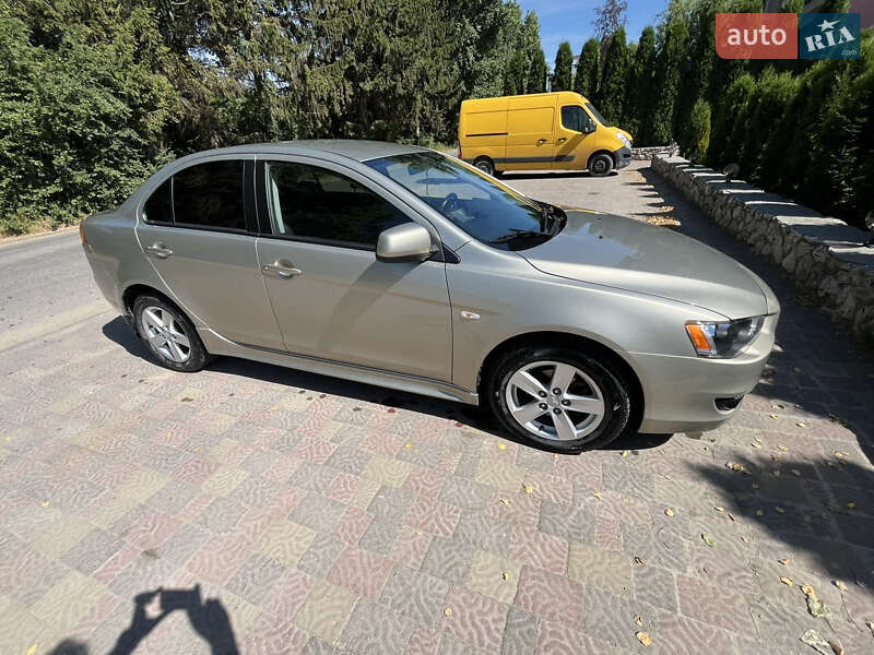 Седан Mitsubishi Lancer Evolution 2007 в Тернополе