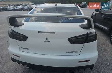 Седан Mitsubishi Lancer Evolution 2015 в 