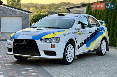 Седан Mitsubishi Lancer Evolution 2009 в Чернівцях