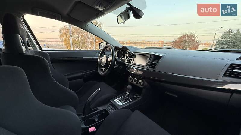 Седан Mitsubishi Lancer Evolution 2008 в Днепре