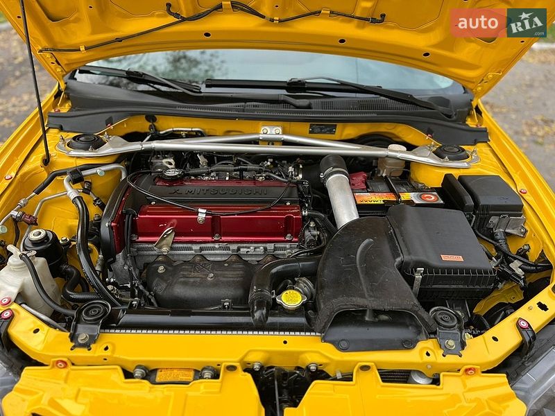 Седан Mitsubishi Lancer Evolution 2003 в Ужгороде