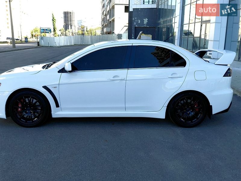 Седан Mitsubishi Lancer Evolution 2008 в Харкові фото 21 Седан Mitsubishi Lancer Evolution 2008 в Харкові