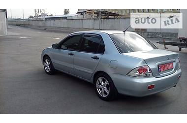 Седан Mitsubishi Lancer 2005 в Киеве