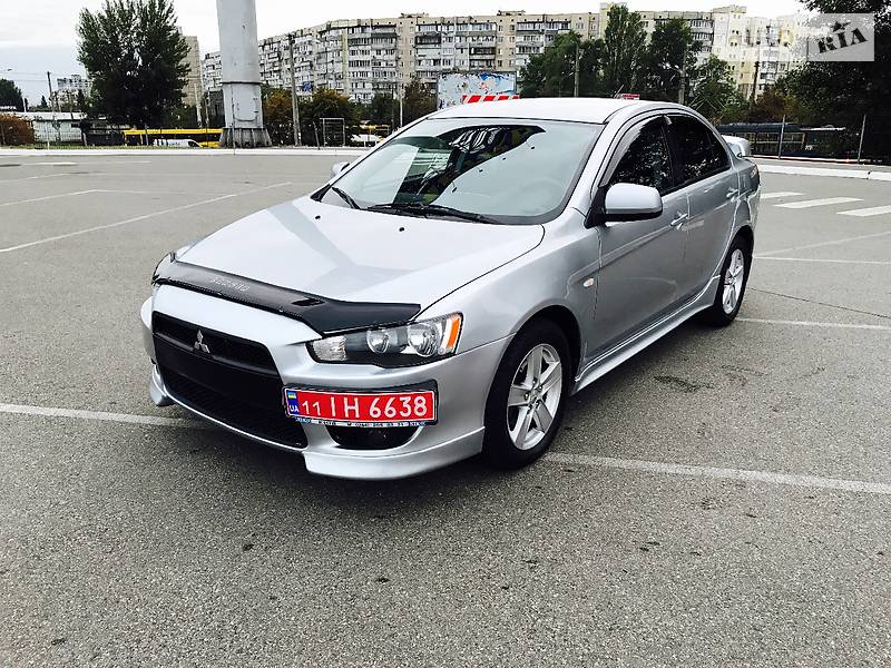 Седан Mitsubishi Lancer 2009 в Киеве