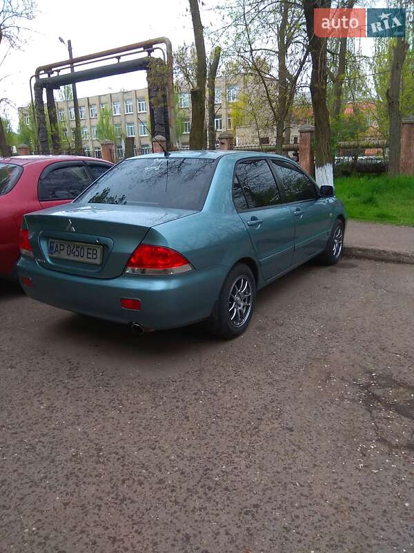 Седан Mitsubishi Lancer 2006 в Днепре