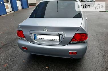 Седан Mitsubishi Lancer 2006 в Киеве