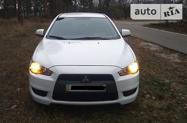 Седан Mitsubishi Lancer 2010 в Киеве