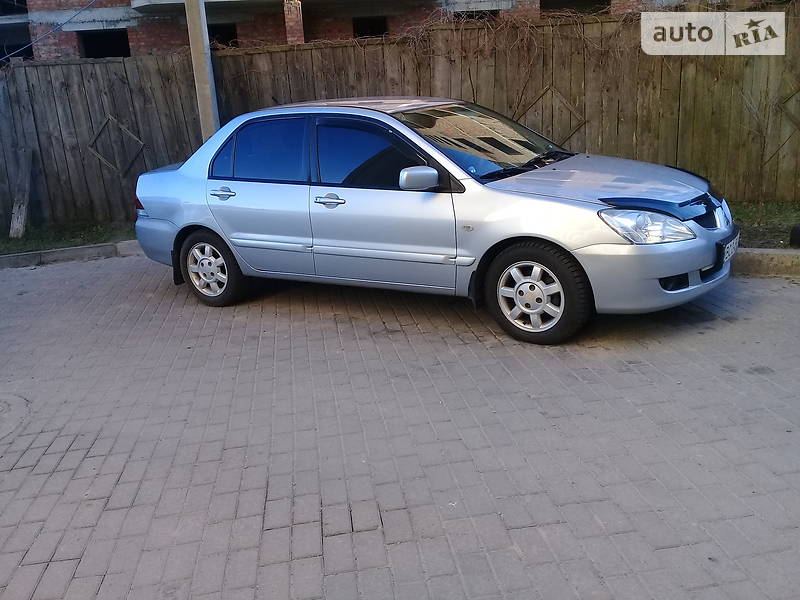 Седан Mitsubishi Lancer 2005 в Львове фото 8 Седан Mitsubishi Lancer 2005 в Львове