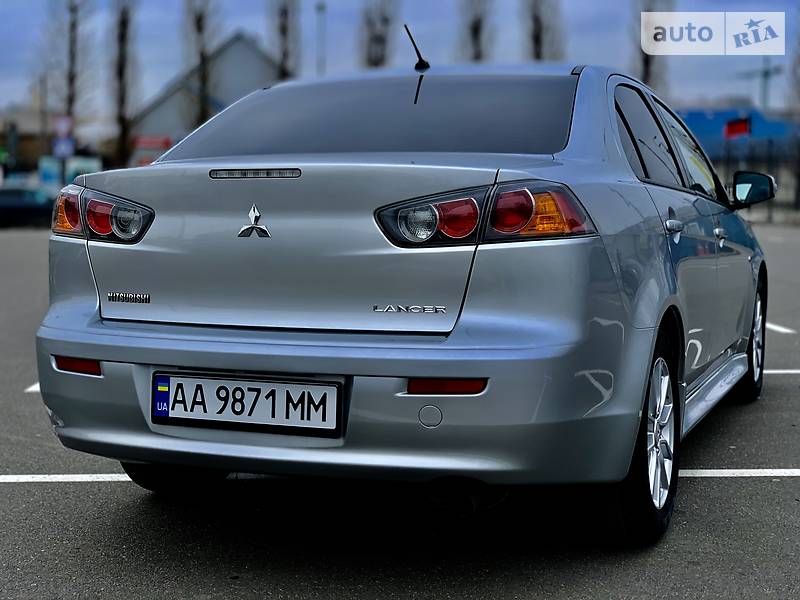 Седан Mitsubishi Lancer 2015 в Києві фото 10 Седан Mitsubishi Lancer 2015 в Києві