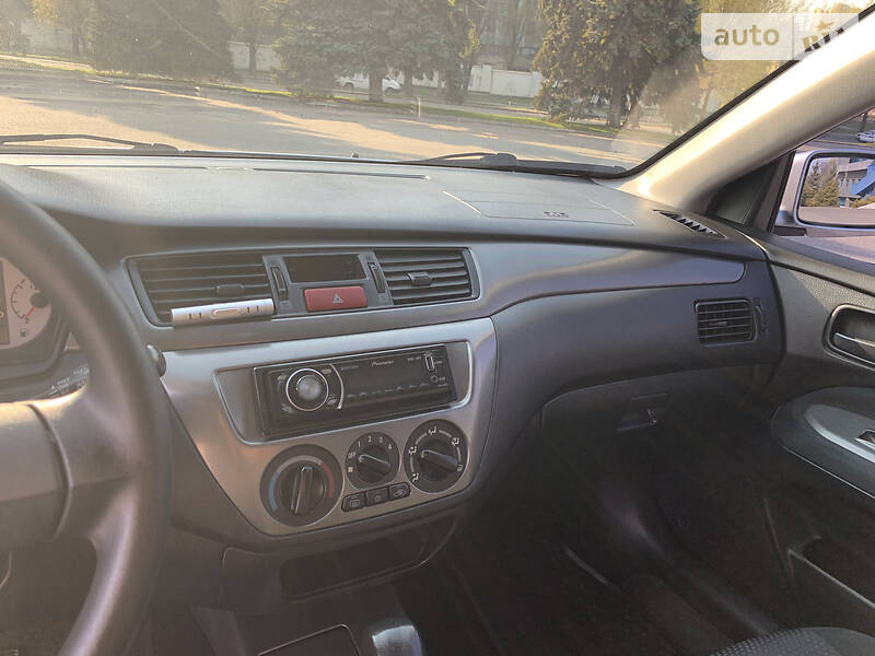 Седан Mitsubishi Lancer 2009 в Дніпрі