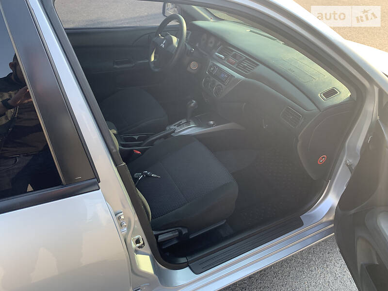 Седан Mitsubishi Lancer 2009 в Дніпрі