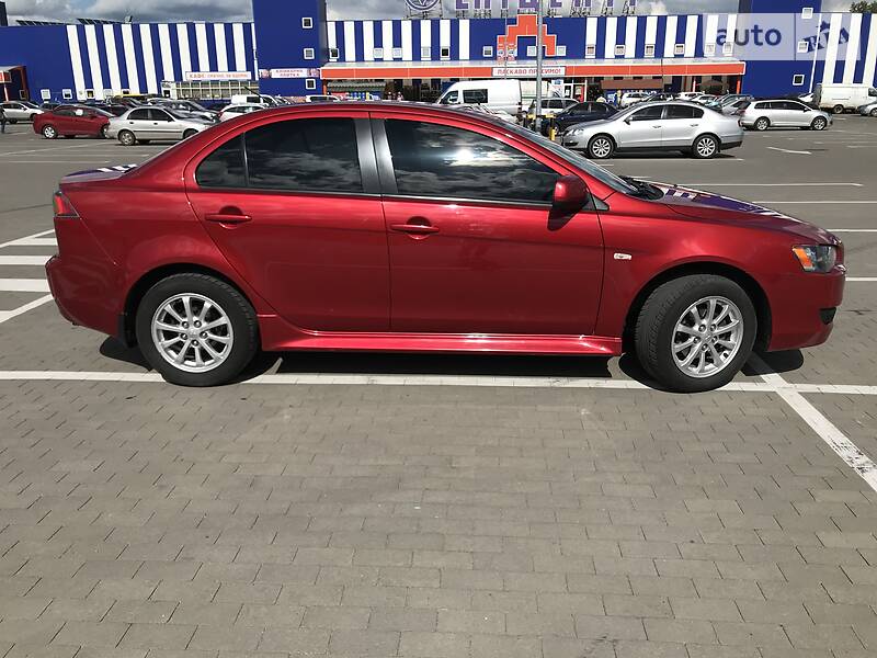 Седан Mitsubishi Lancer 2011 в Киеве