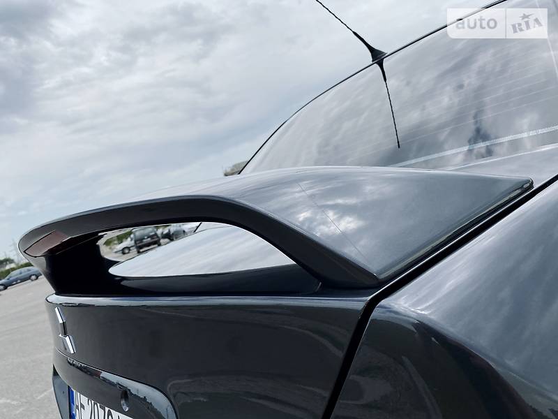 Седан Mitsubishi Lancer 2004 в Дніпрі