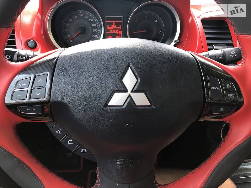 Седан Mitsubishi Lancer 2010 в Броварах