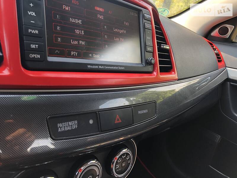 Седан Mitsubishi Lancer 2010 в Броварах