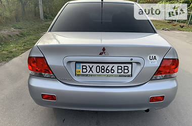 Седан Mitsubishi Lancer 2004 в Каменец-Подольском