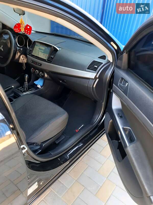 Седан Mitsubishi Lancer 2011 в Ивано-Франковске