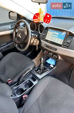 Седан Mitsubishi Lancer 2011 в Ивано-Франковске