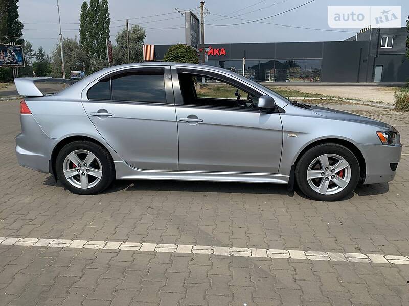 Седан Mitsubishi Lancer 2007 в Южному