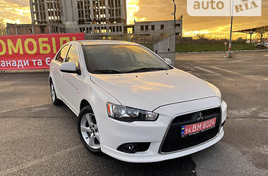 Хэтчбек Mitsubishi Lancer 2011 в Львове