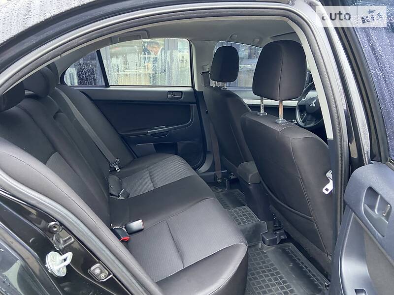 Седан Mitsubishi Lancer 2007 в Херсоне
