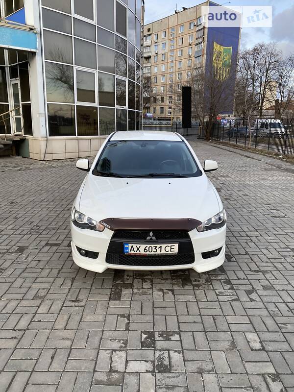 Седан Mitsubishi Lancer 2009 в Харькове