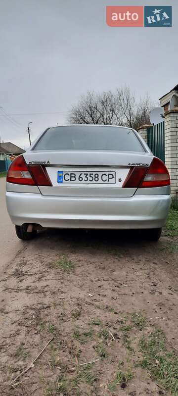 Седан Mitsubishi Lancer 1996 в Нежине