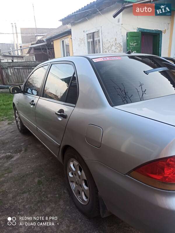 Седан Mitsubishi Lancer 2004 в Нежине фото 10 Седан Mitsubishi Lancer 2004 в Нежине