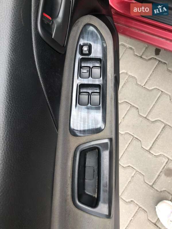 Седан Mitsubishi Lancer 2004 в Ивано-Франковске