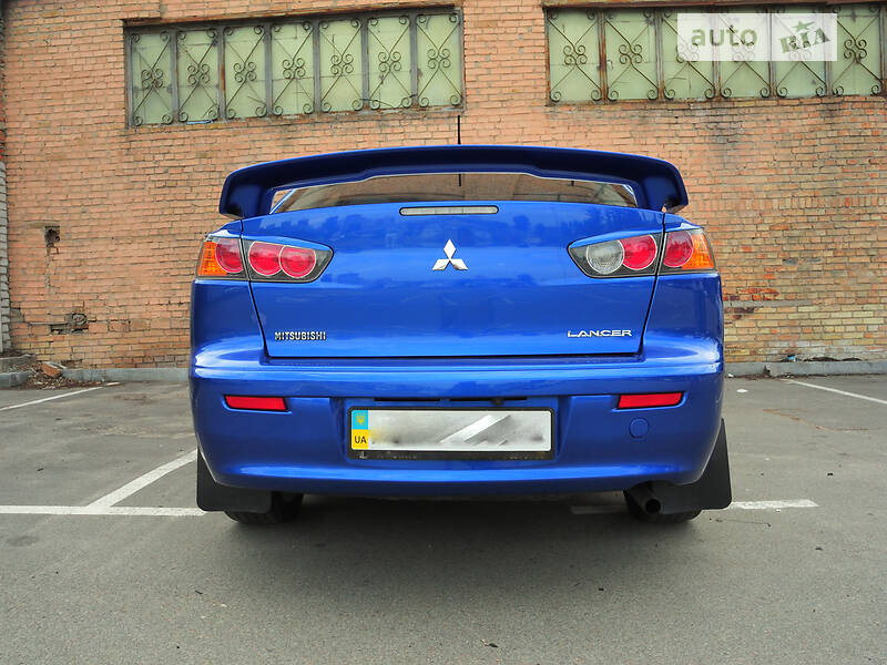 Седан Mitsubishi Lancer 2009 в Киеве