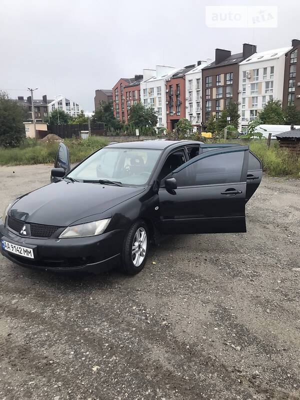 Седан Mitsubishi Lancer 2006 в Смеле