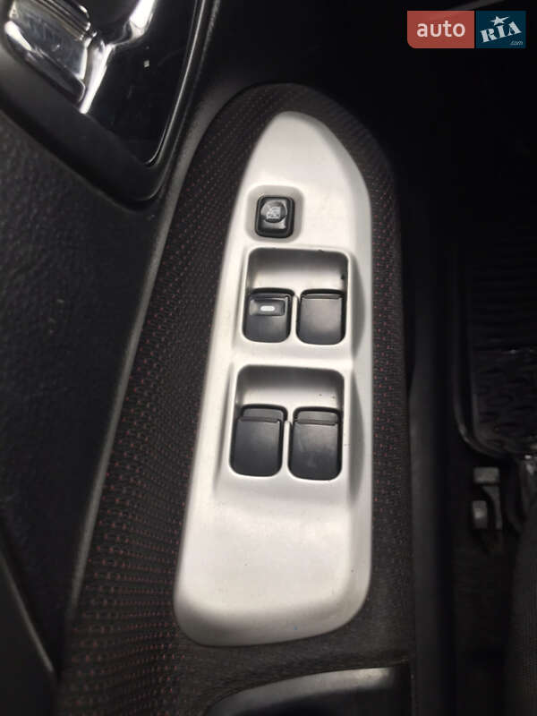 Седан Mitsubishi Lancer 2006 в Смілі фото 11 Седан Mitsubishi Lancer 2006 в Смілі