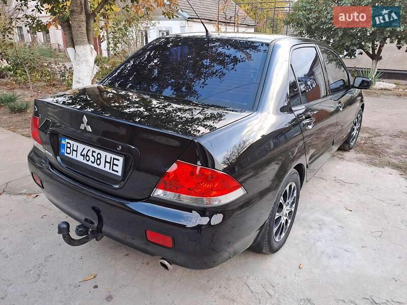 Седан Mitsubishi Lancer 2006 в Измаиле