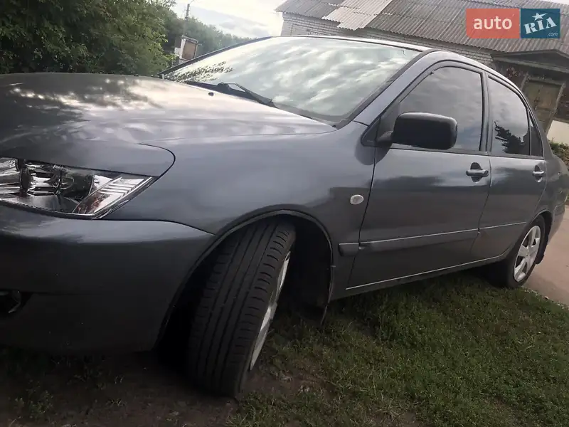 Mitsubishi Lancer
