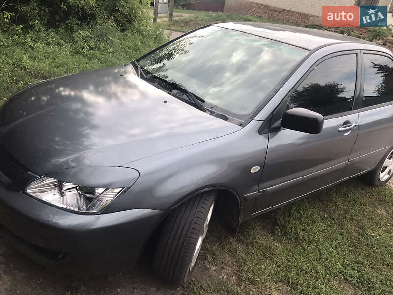 Седан Mitsubishi Lancer 2005 в Чернигове фото 4 Седан Mitsubishi Lancer 2005 в Чернигове