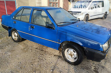 Седан Mitsubishi Lancer 1985 в 