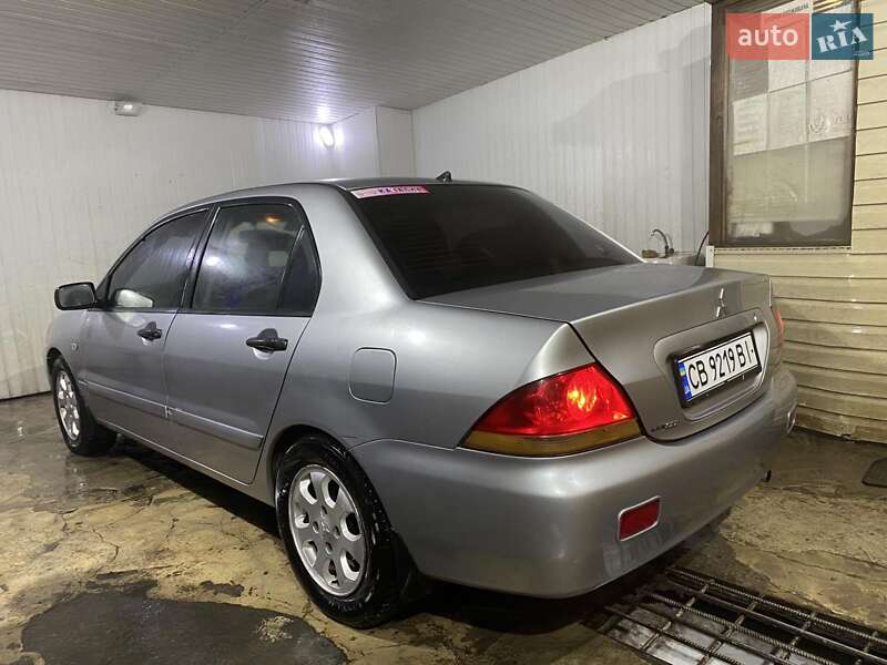 Седан Mitsubishi Lancer 2004 в Нежине фото 13 Седан Mitsubishi Lancer 2004 в Нежине