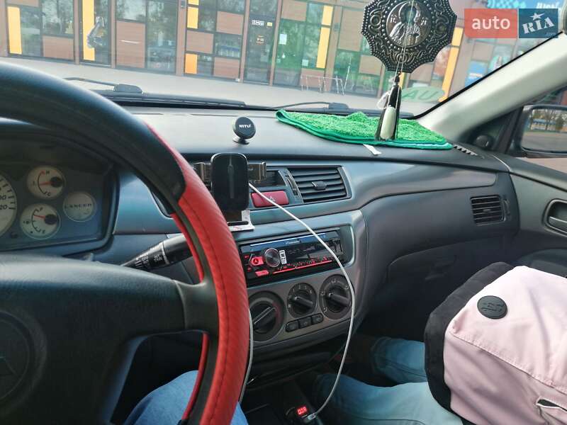 Седан Mitsubishi Lancer 2005 в Мукачевому