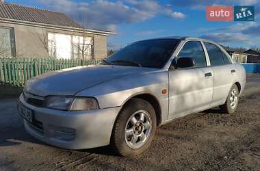 Седан Mitsubishi Lancer 1996 в Ярмолинцах