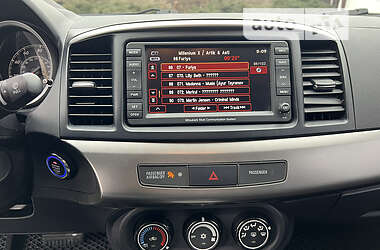 Седан Mitsubishi Lancer 2011 в 