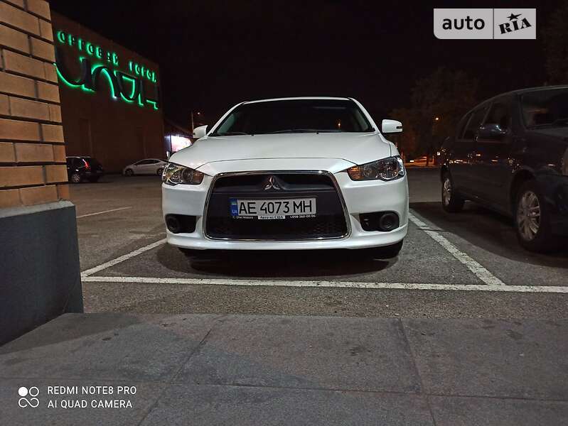 Седан Mitsubishi Lancer 2016 в Дніпрі