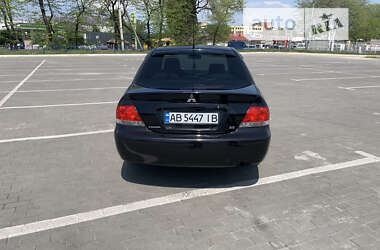 Седан Mitsubishi Lancer 2004 в Одессе