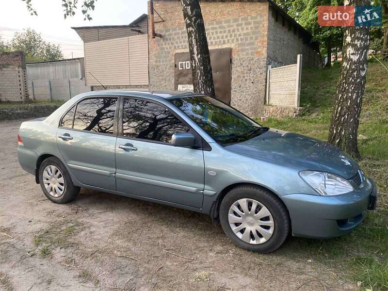 Седан Mitsubishi Lancer 2006 в Лысянке