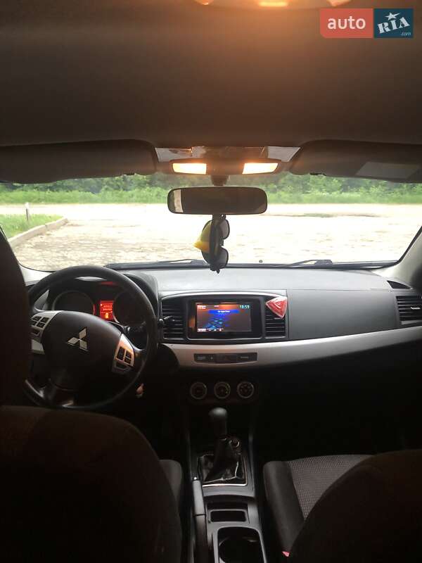 Седан Mitsubishi Lancer 2007 в Сторожинце фото 8 Седан Mitsubishi Lancer 2007 в Сторожинце
