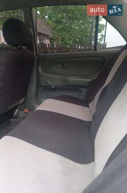 Седан Mitsubishi Lancer 1994 в Надвірній