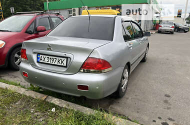 Седан Mitsubishi Lancer 2004 в Харькове